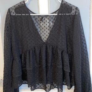 Long sleeve black Forever 21 stylish top. Size Large.